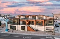 Building Photo - 502 E Balboa Blvd