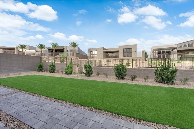 Building Photo - 11032 Rolling Vista Dr