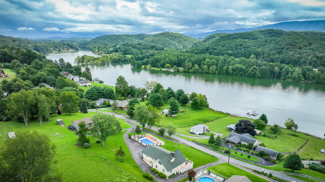 Aerial view of the South Lake Houlston - 21392 Lakeshore Dr