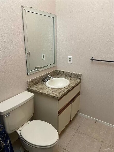 Building Photo - 1405 N 15th St