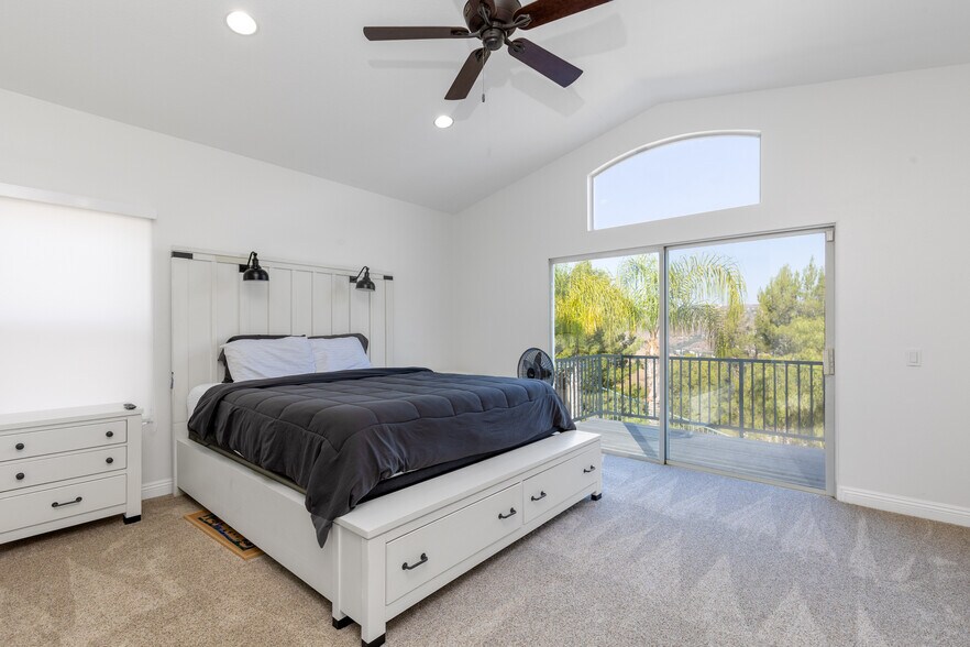 Building Photo - 8755 E Garden View Dr