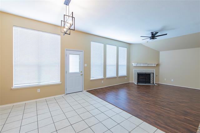 Building Photo - 6100 Pine Ridge Blvd
