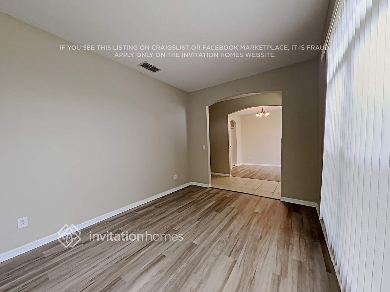 Building Photo - 709 Modena St