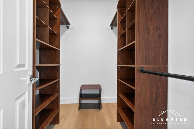 Building Photo - 9400 Chalk Hill Rd