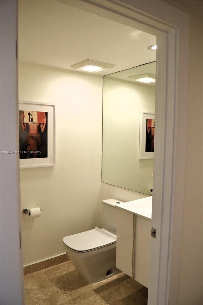 Building Photo - 11113 Biscayne Blvd