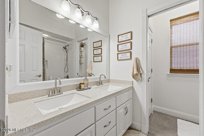 Building Photo - 3667 Cattail Dr S