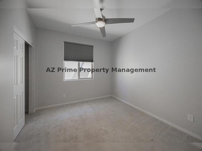 Building Photo - 6412 S 24th Pl