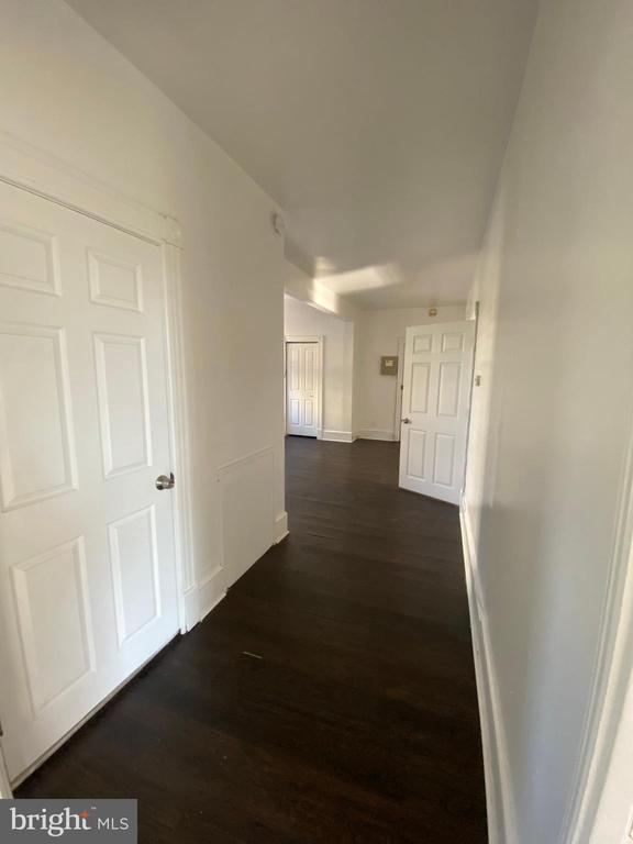 Building Photo - 7300 Boyer St