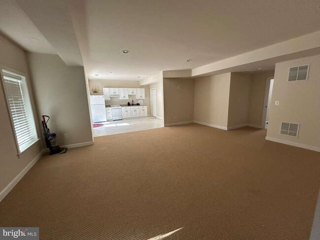 Building Photo - 44377 Stone Roses Cir