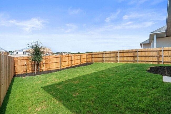 Building Photo - 144 Granit Oak Dr