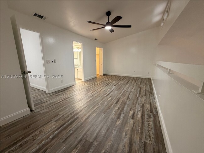 Building Photo - 4004 SW 68th Ln