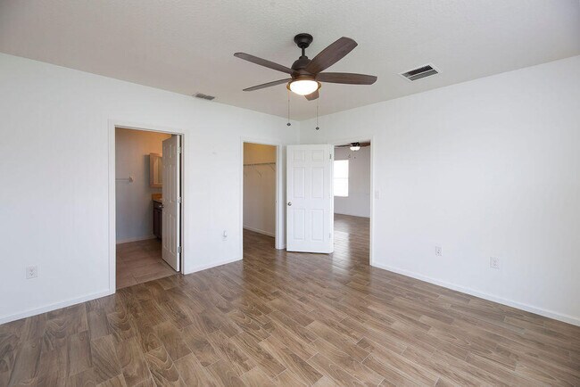 Building Photo - 11434 SW Patterson St