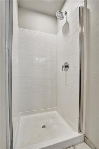 Building Photo - 3283 Fronda Dr
