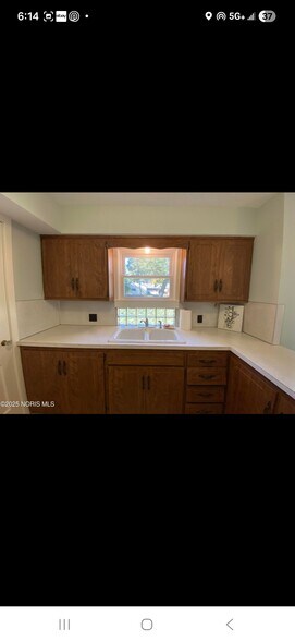 Building Photo - 3331 Van Fleet Pky