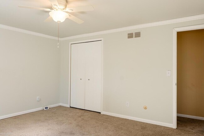 Building Photo - 14323 Mary Grove Dr