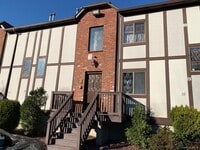 Building Photo - 135 W Nyack Rd