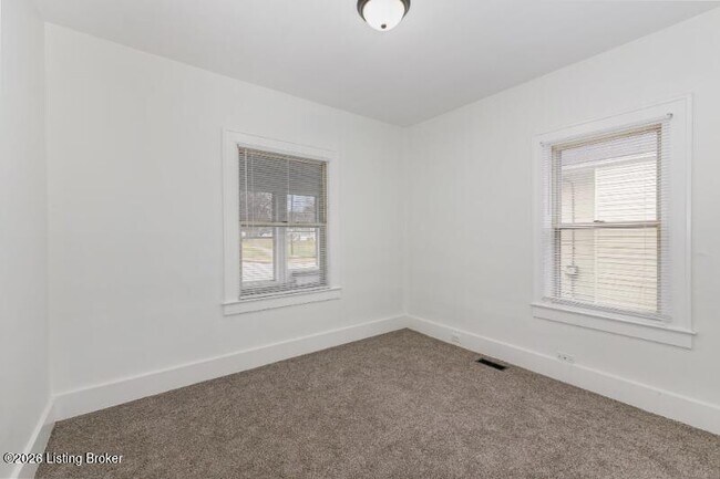 Building Photo - 4806 Peachtree Ave