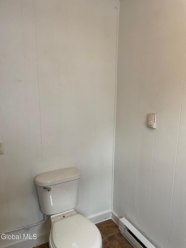 Building Photo - 160 Quarry St