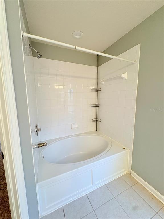 Building Photo - 4801 Pond Ridge Dr