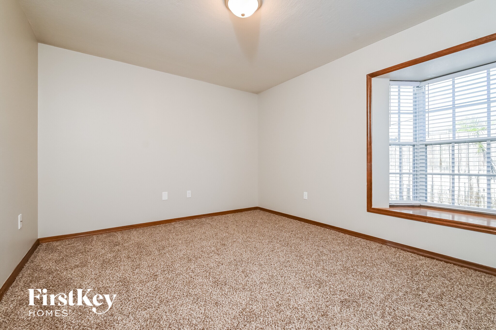 Building Photo - 5349 Montserrat Dr