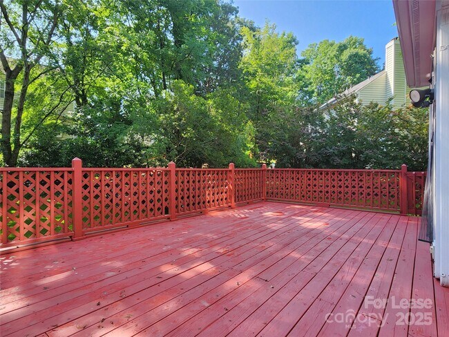 Building Photo - 7533 Lady Bank Dr