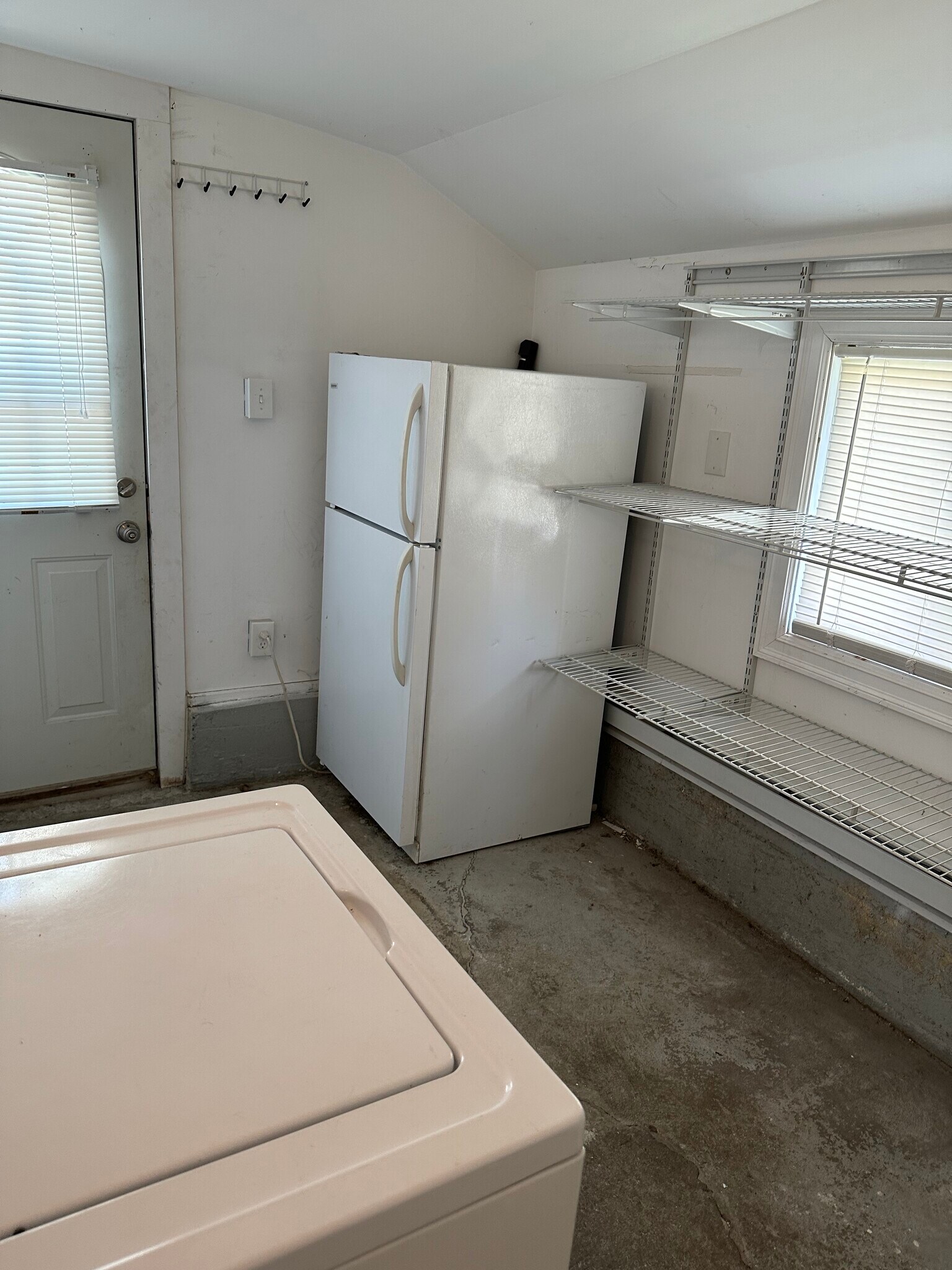 Building Photo - 125 Division St