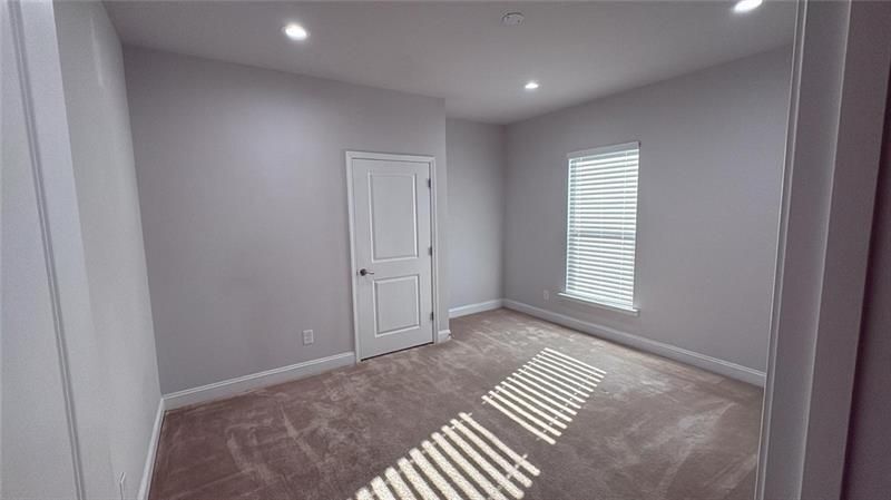 Building Photo - 2820 Paddle Point Ln