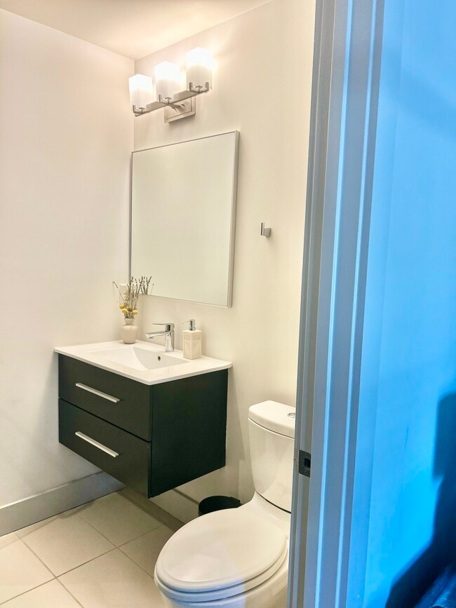 Building Photo - 1672 DeKalb Ave NE