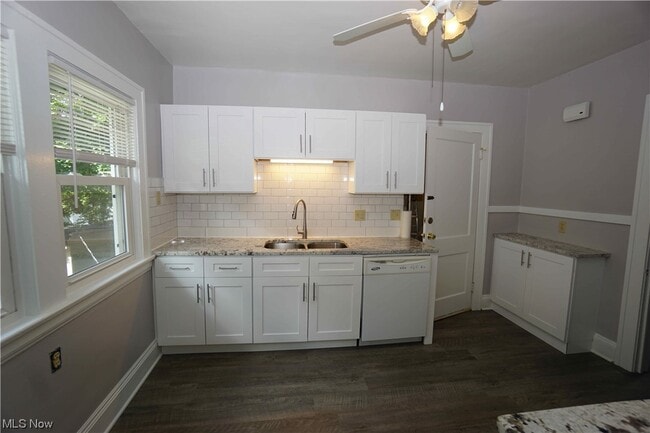 Building Photo - 2168 Edgewood Rd