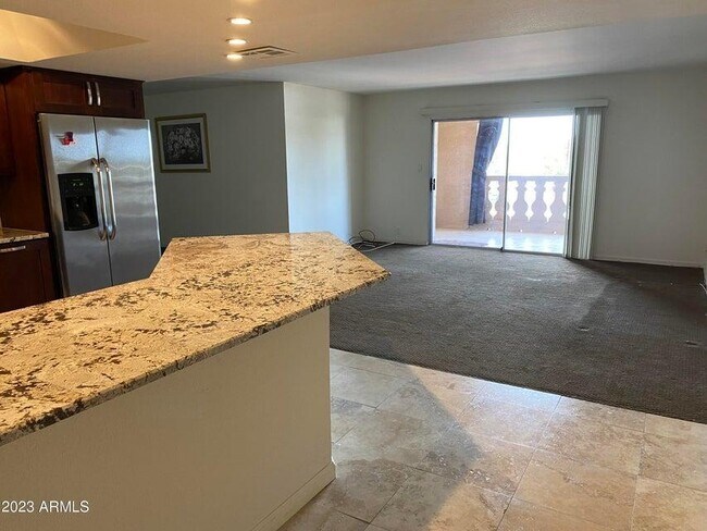 Building Photo - 7820 E Camelback Rd