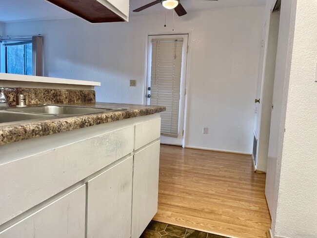 Building Photo - 1661 Pyrenees Ave