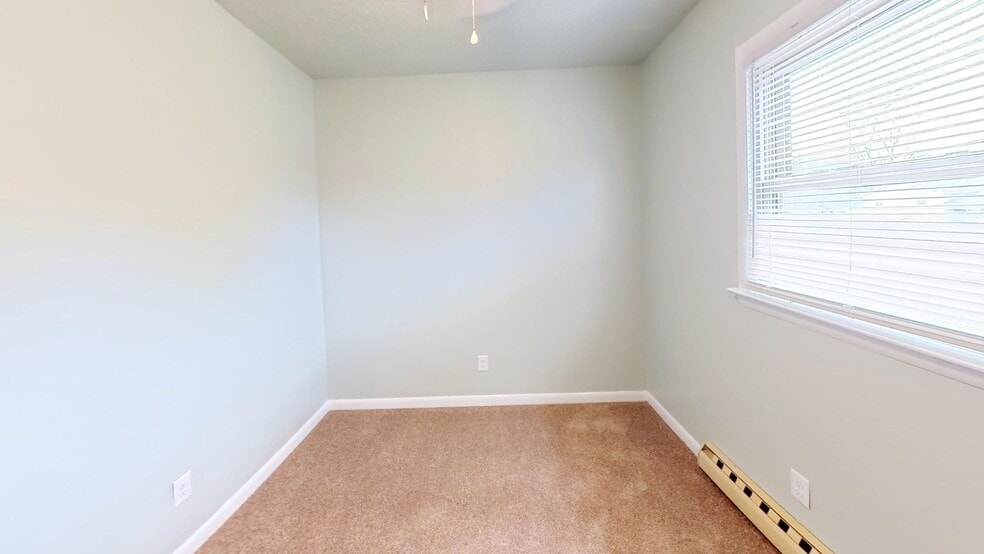 Building Photo - 3695 Weyland Dr