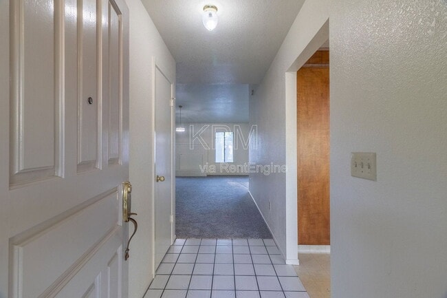 Building Photo - 8941 Blue Fox Way