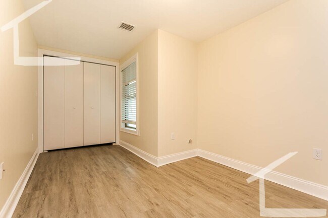 Building Photo - 474 Fulton St