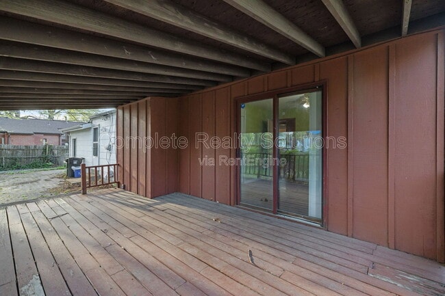 Building Photo - 1386 Fairmeadows Ln