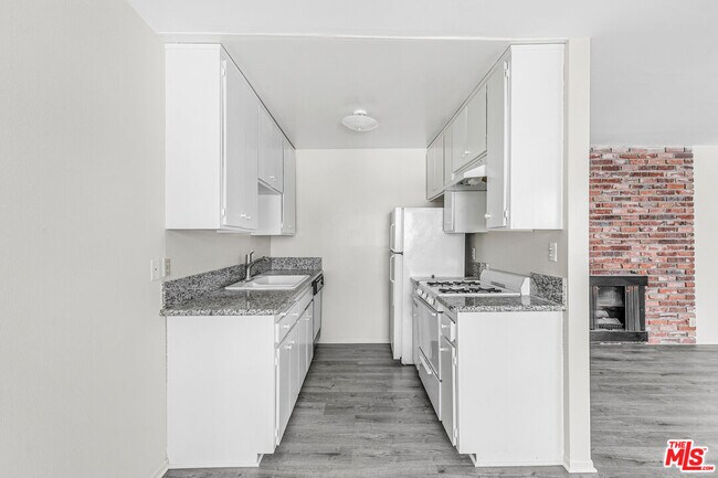 Building Photo - 1811 Parnell Ave