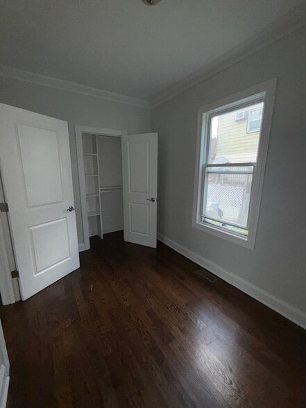 Building Photo - 31 Hornblower Ave