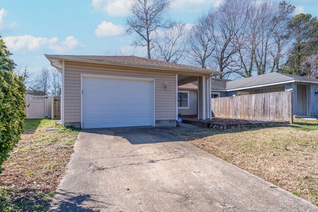 Building Photo - 4421 Smokey Lake Dr