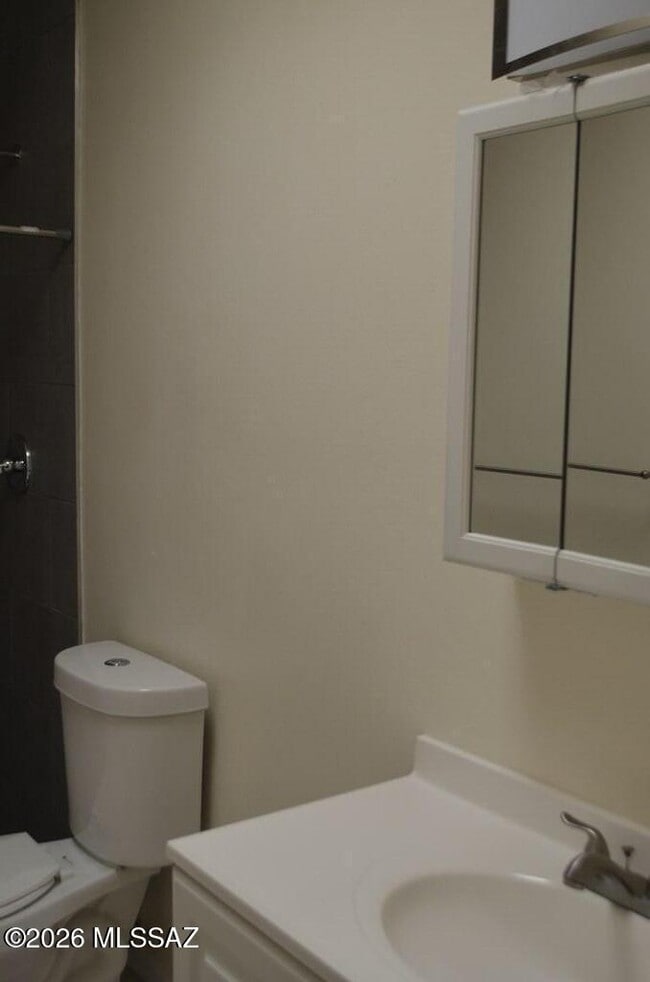 Building Photo - 9159 E Broadway Blvd