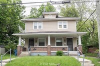 Building Photo - 411 W 40th St