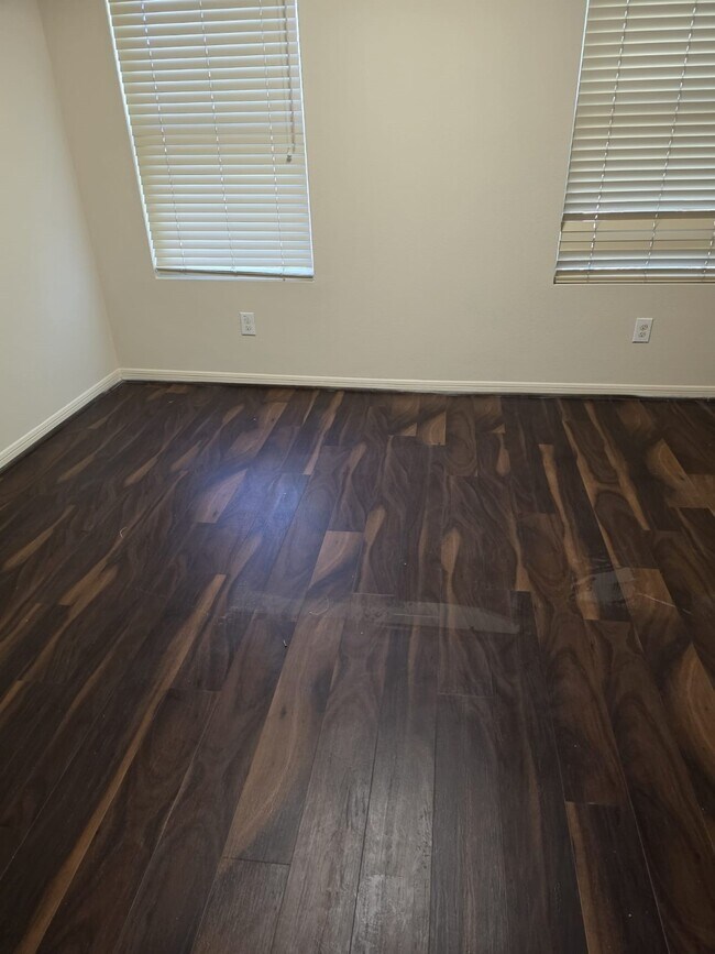 Building Photo - 1023 Orie Ct