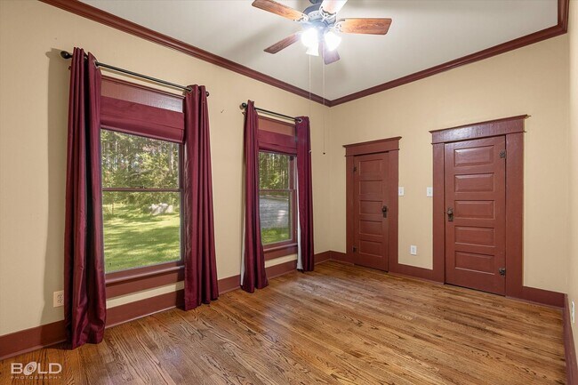 Building Photo - 3 Bedroom 2 Bathroom Home in Plain Dealing