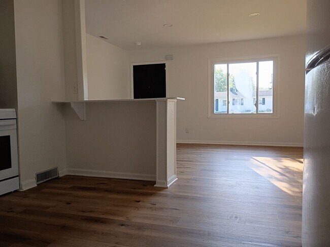 Building Photo - Updates....Updates.....Updates!!!! 3 Bed 2 Bath Home with detached garage!