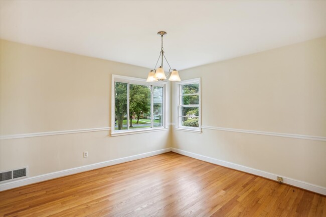DIning Room - 14 Mount Olivet Blvd