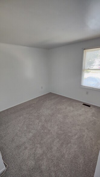 Building Photo - 7316A Castlemoor Rd