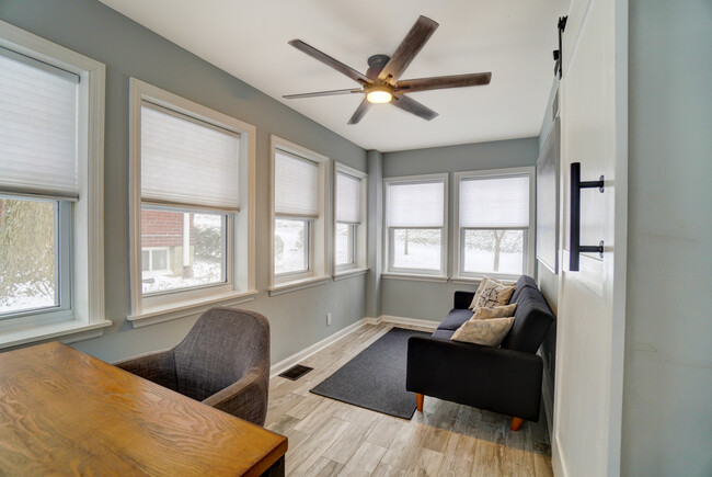 Office / Sunroom - 3930 Red Bud Ave