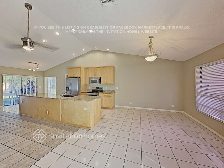 Building Photo - 17745 Woodview Terrace
