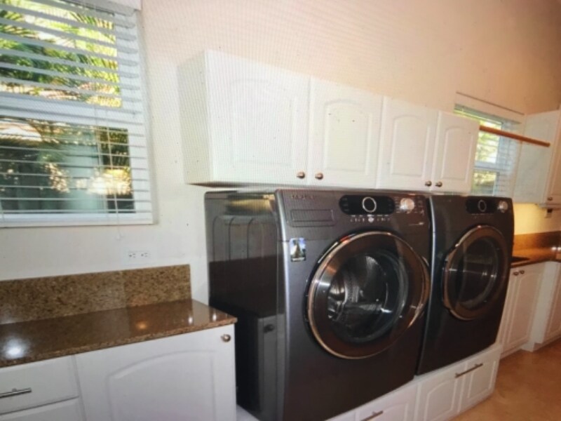 Building Photo - 595 Kumulani Dr