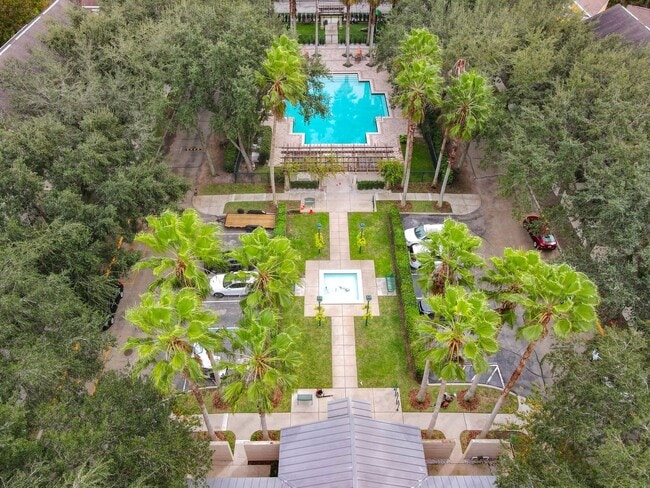 Building Photo - 2 Bedroom 2 Bathroom Townhome is Siena at ...