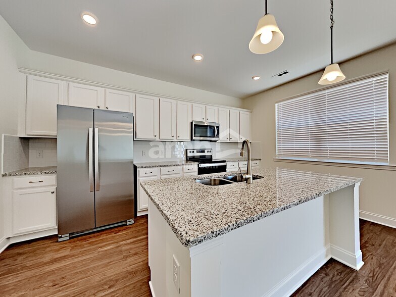 Building Photo - 2753 Bison Ct